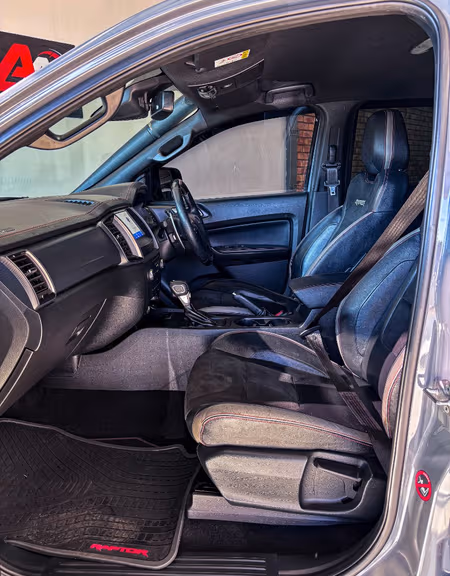 2022-Ford-Ranger-Raptor-SE-20D-Bi-Turbo-4x4-Auto-Double-Cab (9) 2022 Ford Ranger Raptor SE automatic gear shifter and console - AAA CarSales Pietermaritzburg